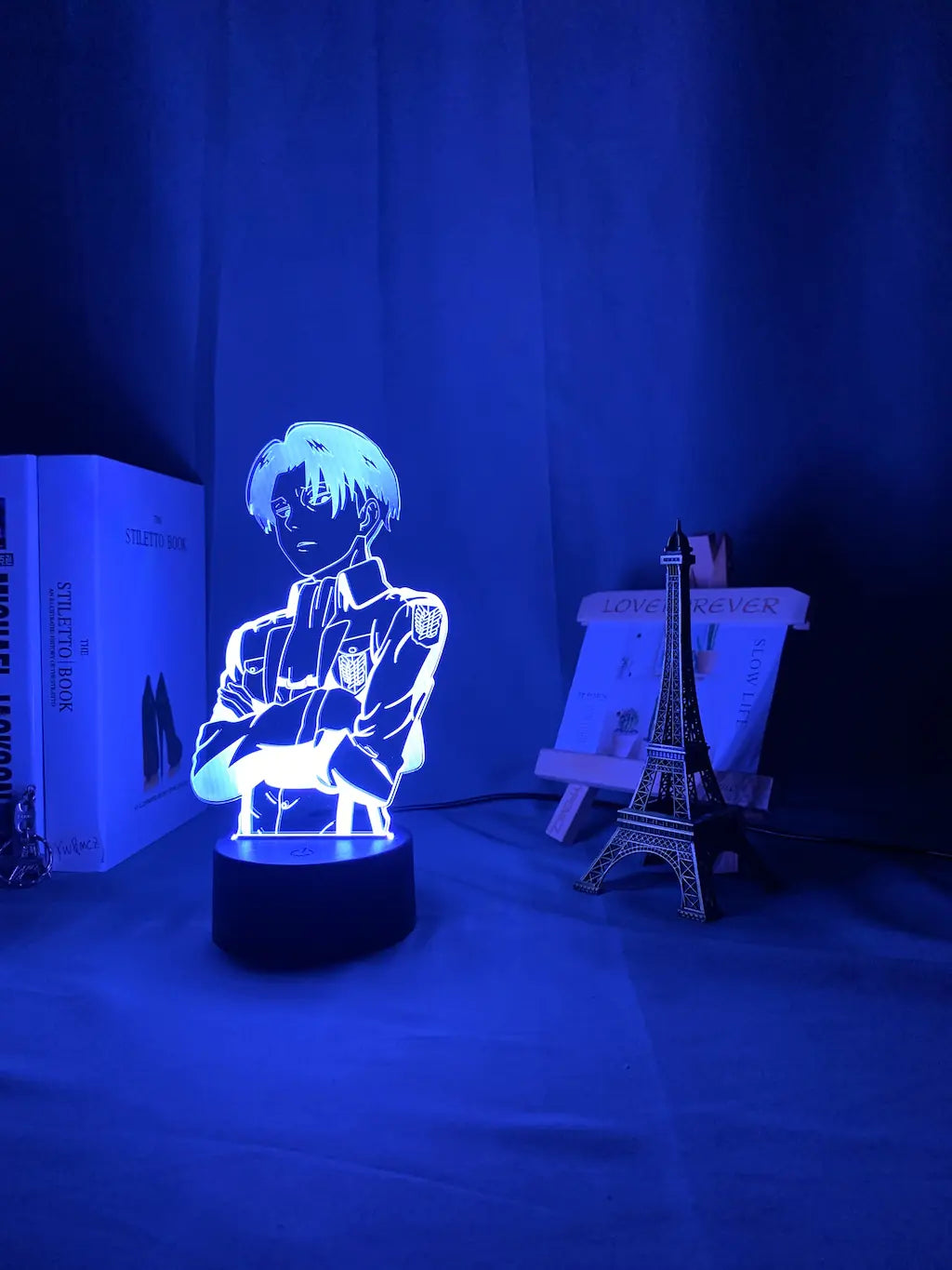 Customized LED Touch Lamp - Attack on Titan Design