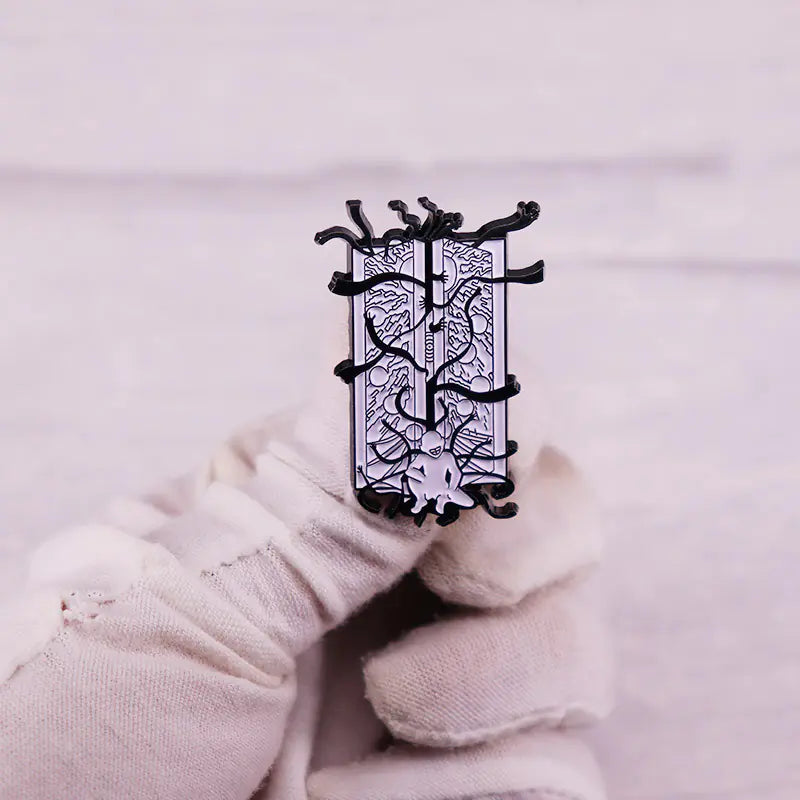 Fullmetal Alchemist Truth Door Metal Pin Badge